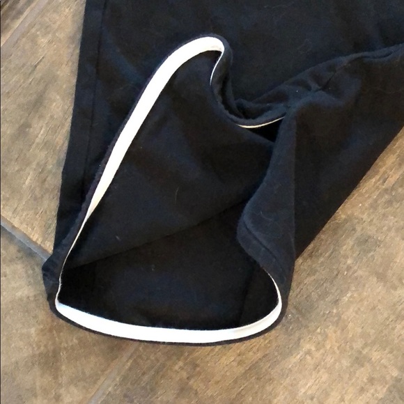 Women with Control Contour Waist Pull-on Capris - Picture 5 of 8